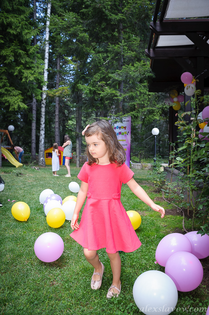 детски-фотограф-парти-слон-балон