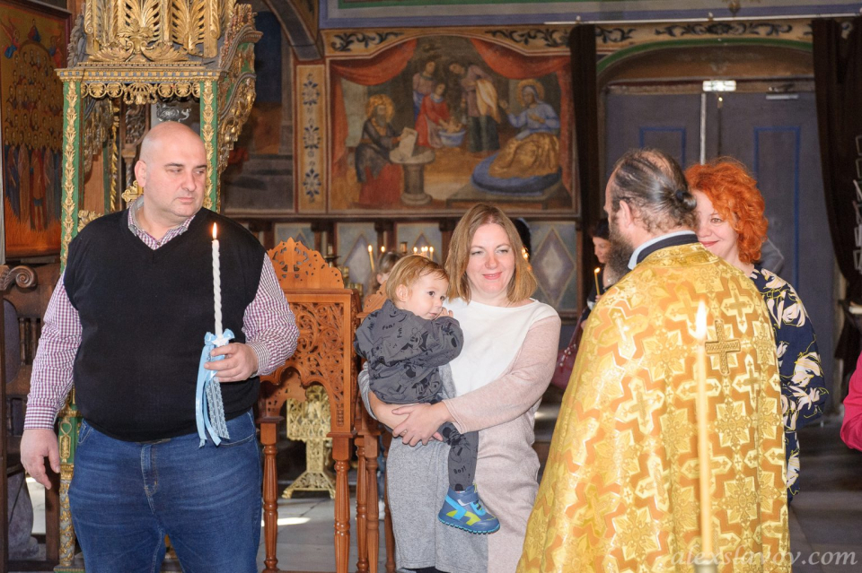 свето-църква-константин-и-alexslavov-елена-фотограф-кръщение